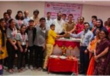 गगनगिरी महाराज काँलेजने पटकावली चॅम्पियन ट्रॉफी..